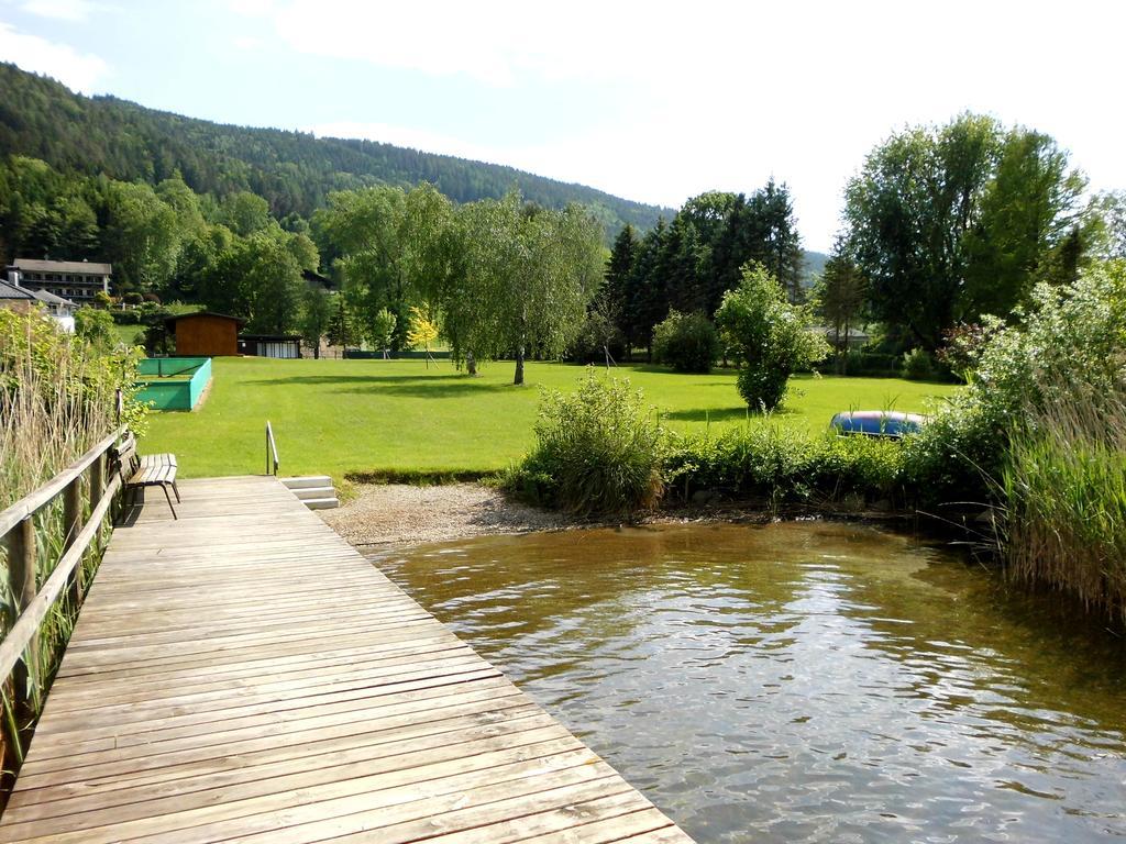 Seeblick-Appartements Ossiach Rum bild